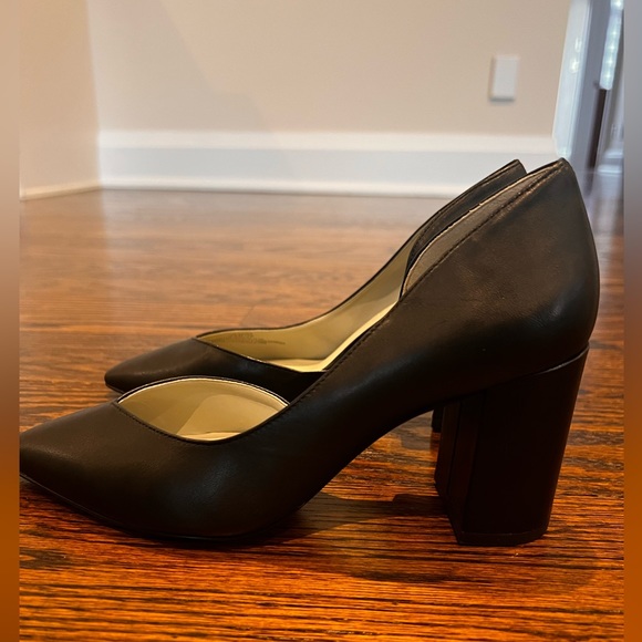 Black Block Heels - Picture 4 of 4